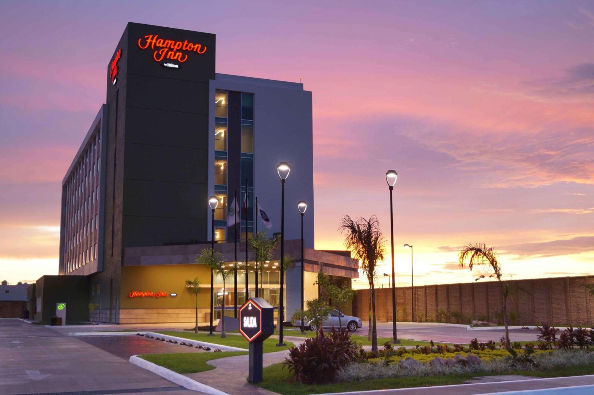 Hampton Inn by Hilton Mérida Exterior foto